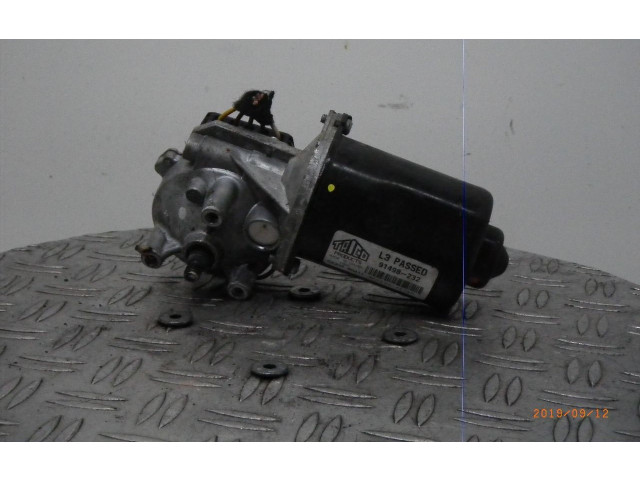 Моторчик дворников 91498232    Opel Combo C