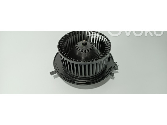 Вентилятор печки 5WB819015, 5Q0907521F Volkswagen Golf SportWagen