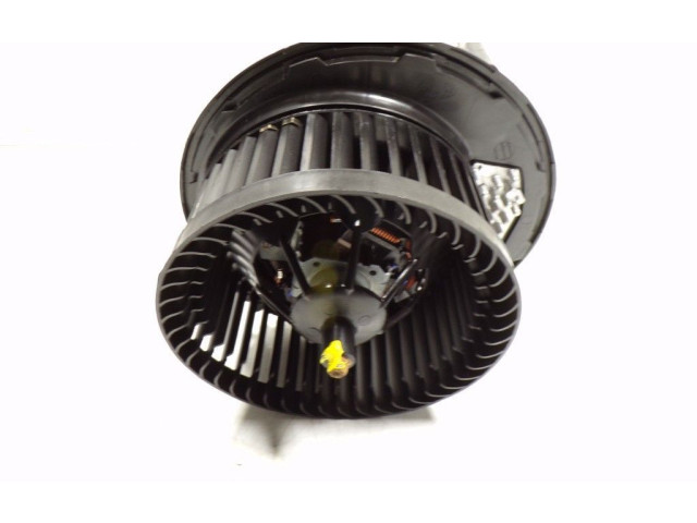 Вентилятор печки     3Q1819021A, 3Q1819021E    Cupra Leon 