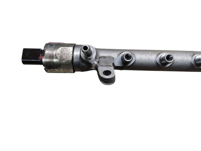 Топливная рампа 03L130089B, 03L906051   Audi A3 S3 A3 Sportback 8P   для двигателя CAYC