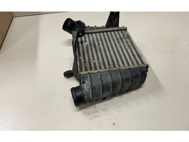 Интеркулер 6Q0145804G Skoda Fabia Mk2 (5J)