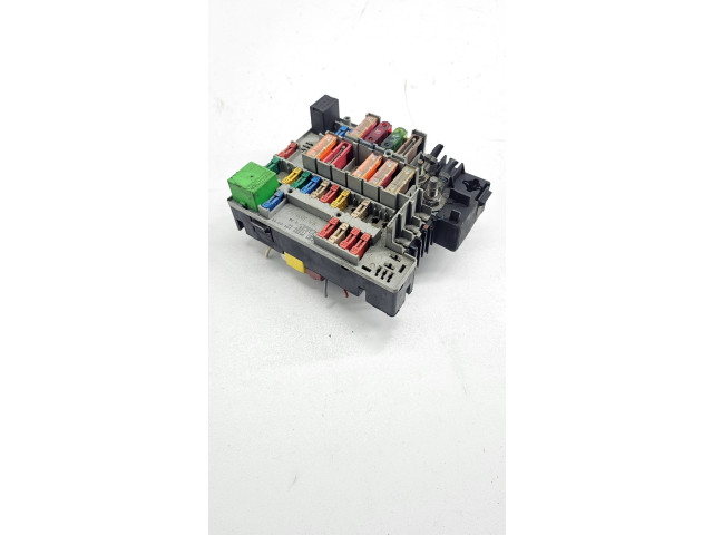 Блок предохранителей 256090, 96280244 Citroen Xsara