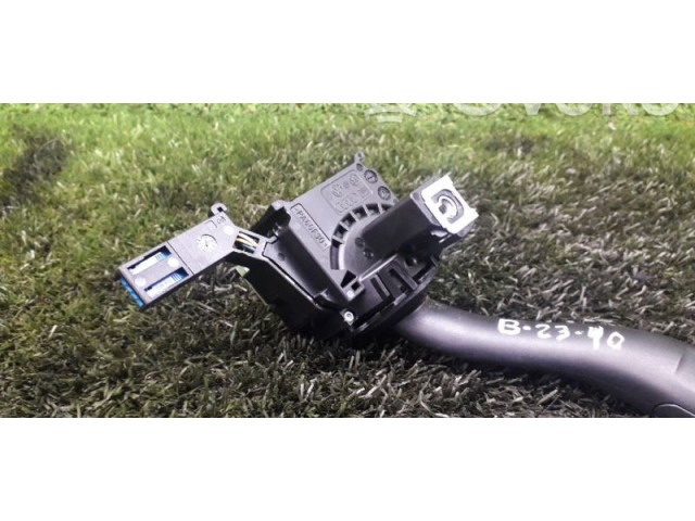 Включатель скорости стеклоочистителей 8p0953519   Audi A3 S3 8P