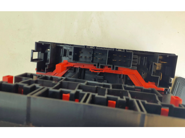 Блок комфорта 1K0937049M, 01480211 Volkswagen Golf Plus