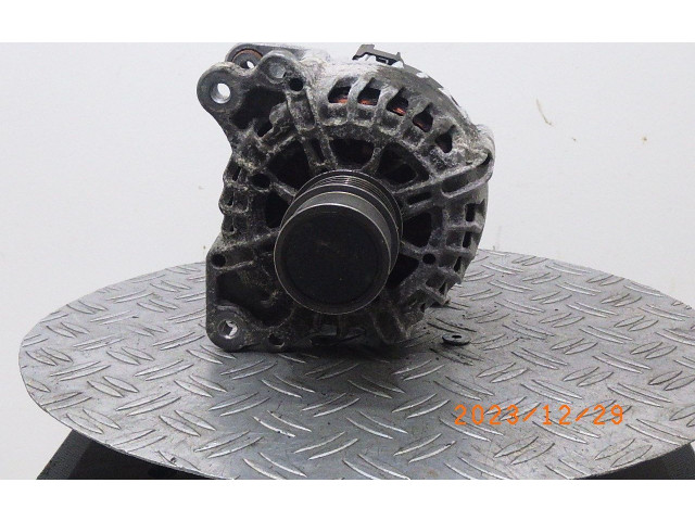 Генератор 04E903015   Volkswagen Golf VII      