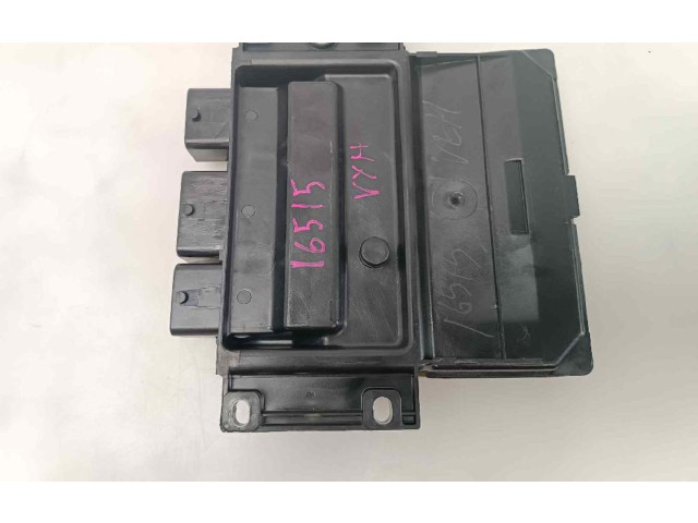 Řídící jednotka 391044X910, 28073401 KIA Carnival 2007