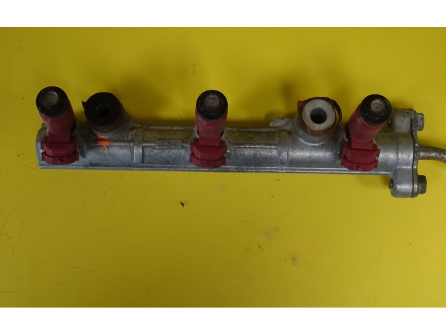 Топливная рампа Daihatsu Sirion