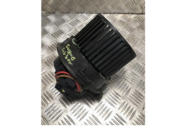 Вентилятор печки 272102762R, 272102762R Dacia Duster