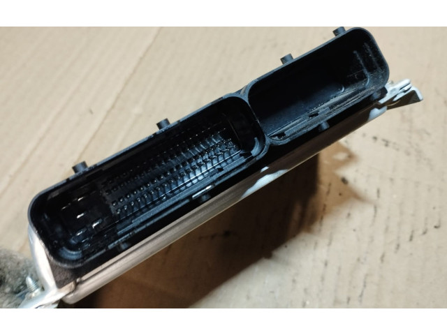 Блок управления двигателя 3910523370, 5WY1466A   Hyundai Coupe