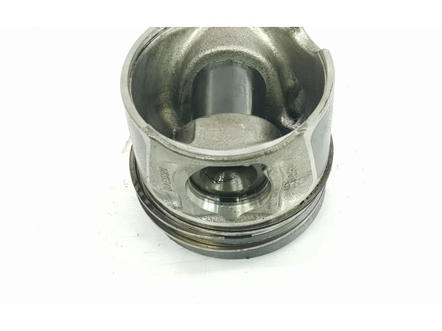 Píst 95517816, 4407965 Opel Vivaro