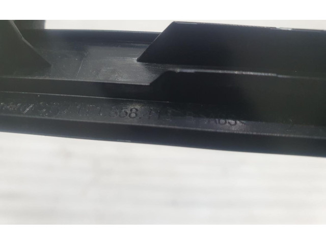 Дисплей    1T1858415B   Volkswagen Touran III