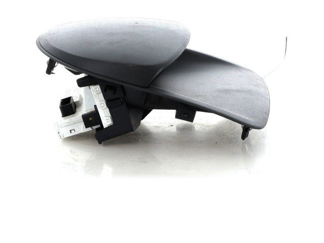 Дисплей    8200722451, Y0-6801F   Renault Clio III