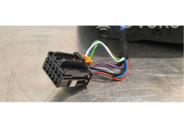 Zpětné zrcátko Peugeot 208 2020