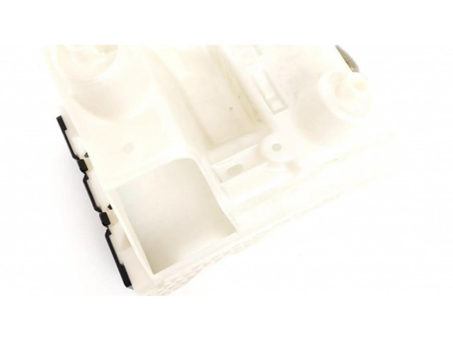 Другая деталь салона