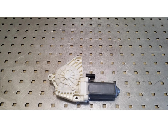 Передний двигатель механизма для подъема окон