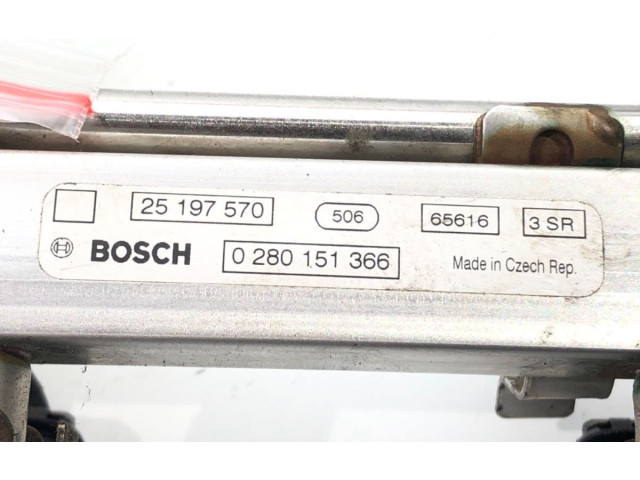 Топливная рампа 0280158205   Opel Meriva B  