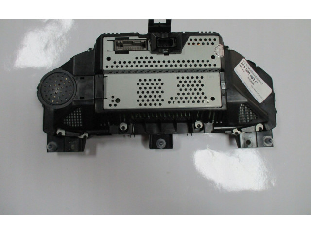 Přístrojová deska Volkswagen Touareg II 2011 7P6920983D