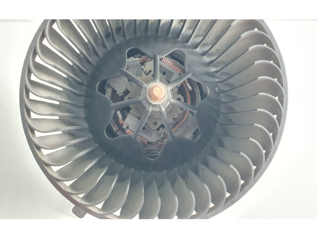 Вентилятор печки    3C0907521F, 1K1820015J   Audi Q3 8U