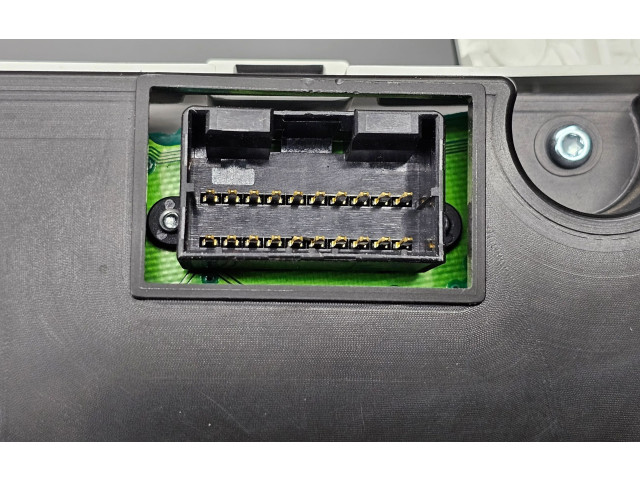 Přístrojová deska KIA Venga 2010 940041P590