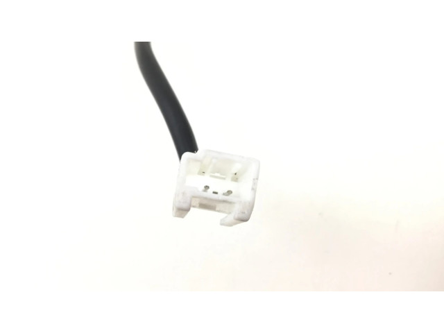 Zámek zadních dveří Nissan Pathfinder R51 2005