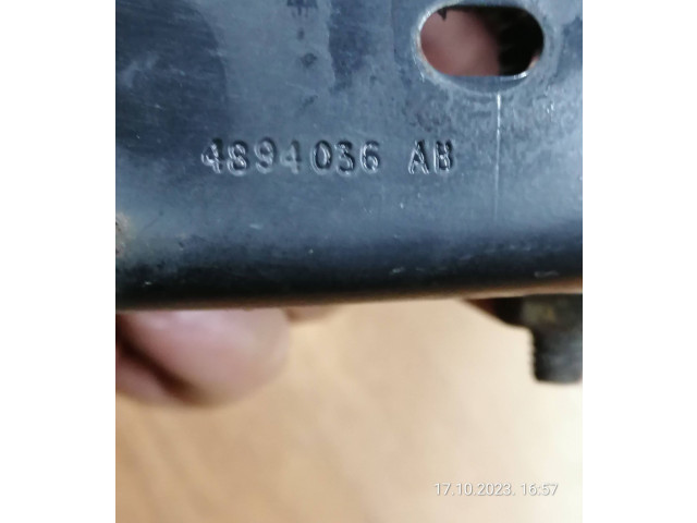 Панель приборов 4894036B, R225B2M   Chrysler Voyager       