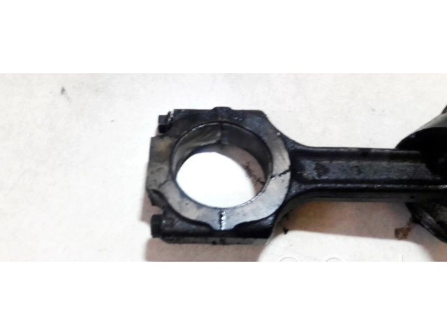  Поршень с шатуном    Alfa Romeo 156 для дизельного двигателя 2.4