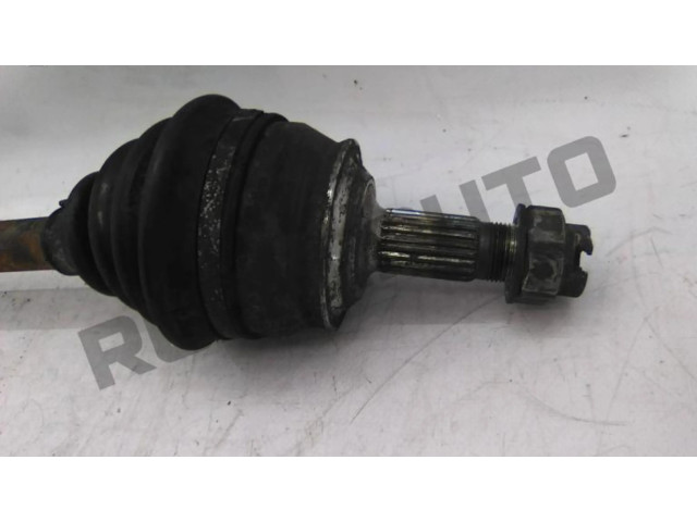 Передняя полуось