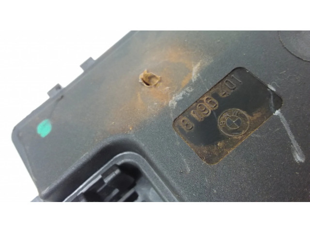 Zámek zadních dveří 8196401 BMW 3 E46 1999