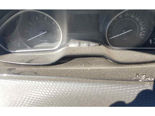 Панель приборов 9825986180 Peugeot 2008 I
