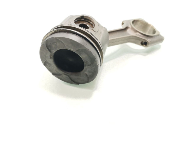  Поршень с шатуном D223L   Saab 9-5  