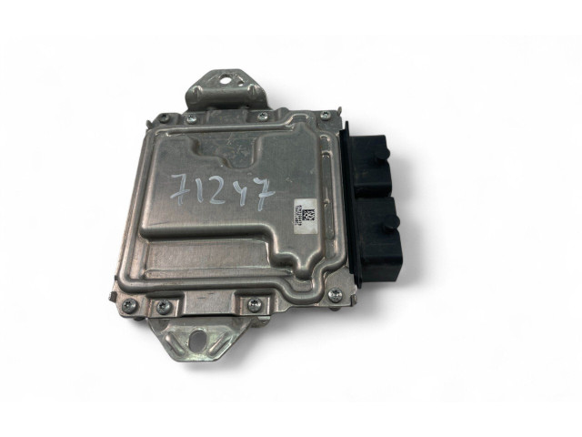 Блок управления двигателем ECU 3391069L00, 0261S05712 Suzuki Swift II