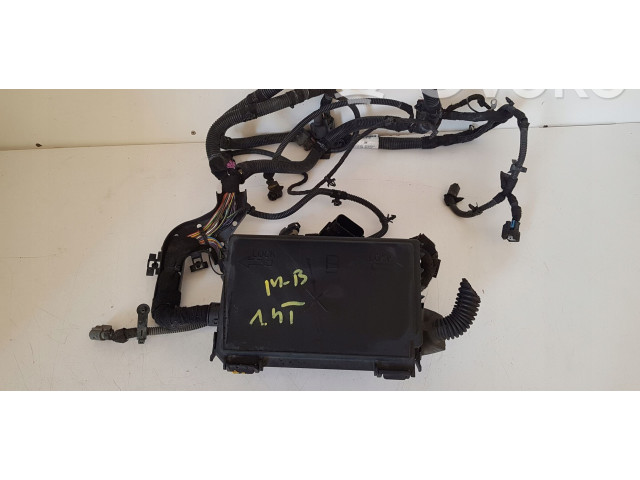 Блок предохранителей     Opel Meriva B    