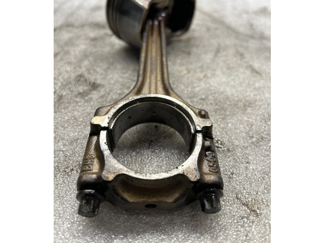 Поршень 050D Volkswagen Golf IV