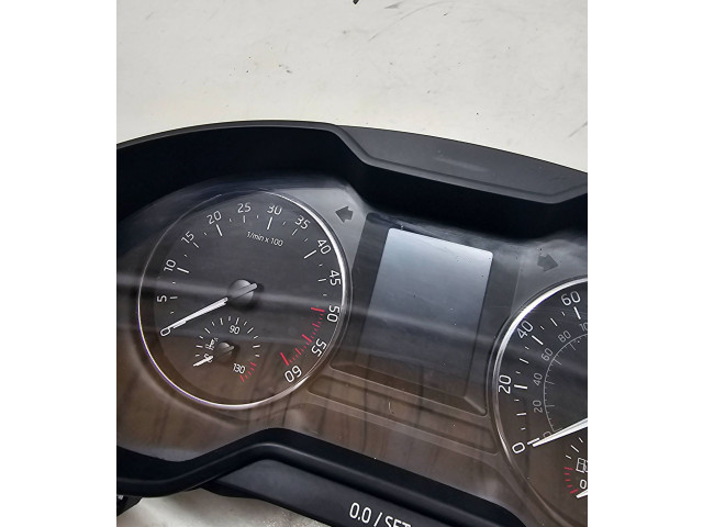 Панель приборов 5E0920961E   Skoda Octavia Mk3 (5E)       