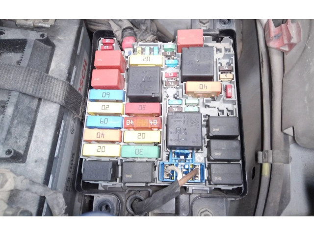 Pojistková skříňka Řídící jednotka BSM Fiat Doblo 2011