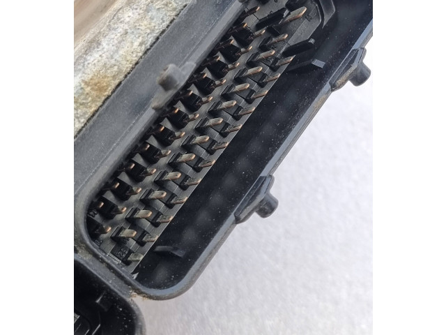 Řídící jednotka 038906013AN, 28SA4768 Volkswagen Caddy 1999