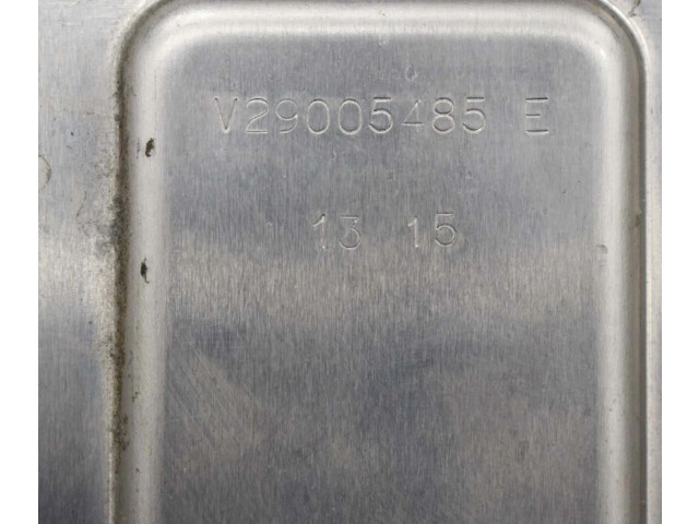 Блок управления двигателя    Dacia Sandero