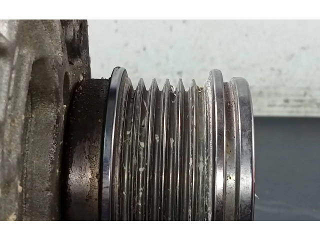 Генератор 04L903023K Audi Q2 -