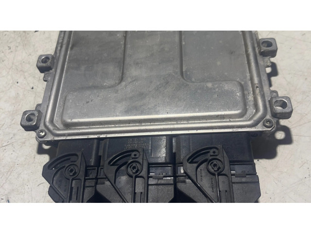 Блок управления двигателя 237105499R Dacia Logan II