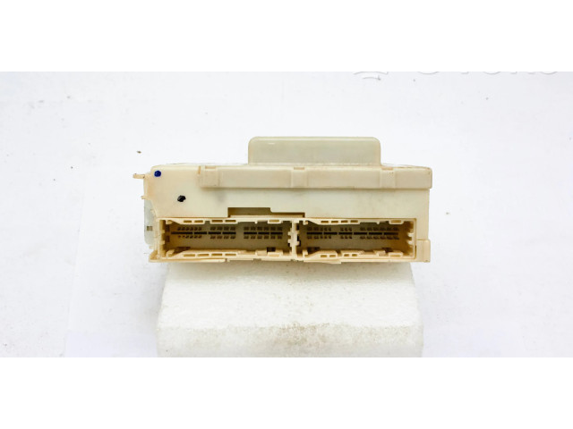 Pojistková skříňka 8273030b61, 8267230070 Lexus GS 300 350 430 450H 2006