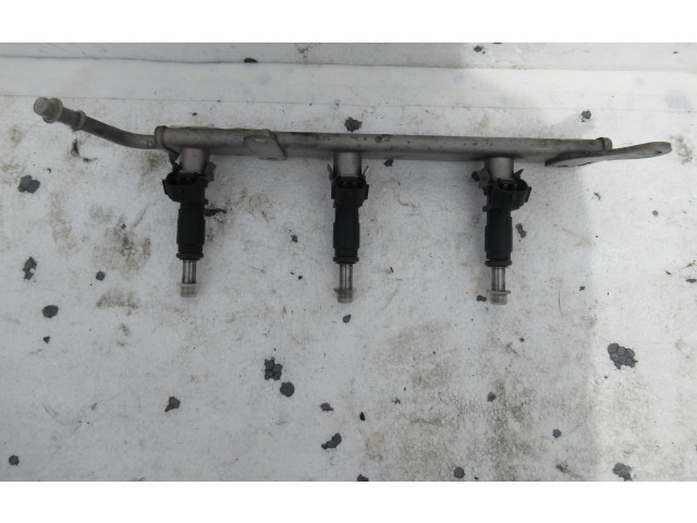 Топливная рампа 100018599R Renault Twingo III