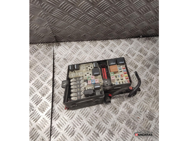 Pojistková skříňka 3m5t14a142ab Volvo S40 2004