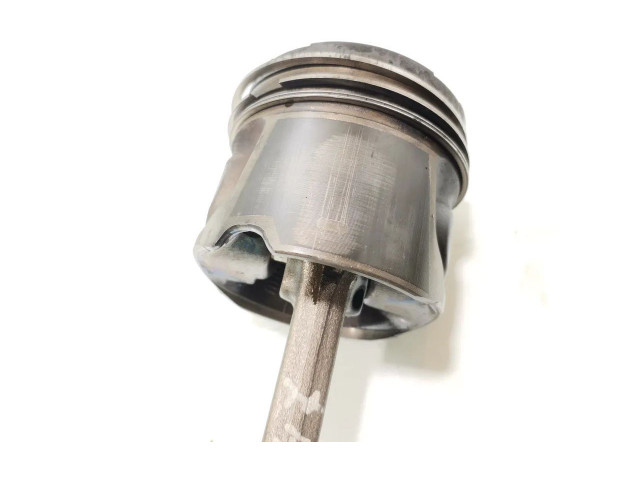 Поршень с шатуном    Volvo XC90