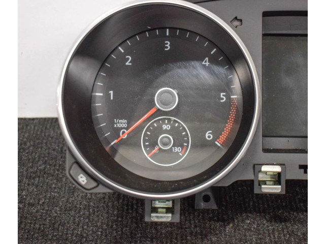 Панель приборов 5K0920971A Volkswagen Golf VI