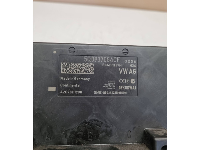 Блок комфорта 5Q0937084CF, A2C98111908 Skoda Superb B8 (3V)