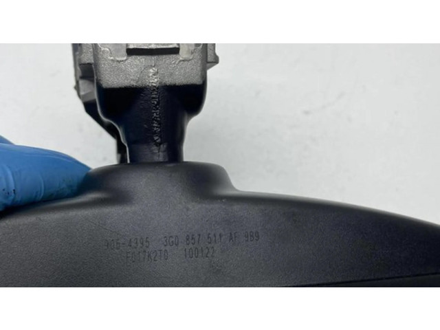 Зеркало заднего вида (в салоне)