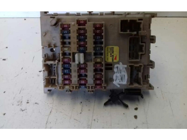 Pojistková skříňka 243505M300 Nissan Almera