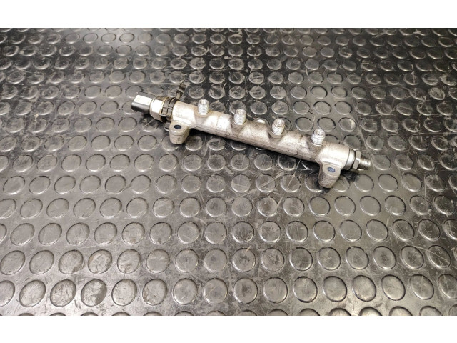 Vstřikovací lišta 05A906051, 057130089c Volkswagen Touareg II CKDA