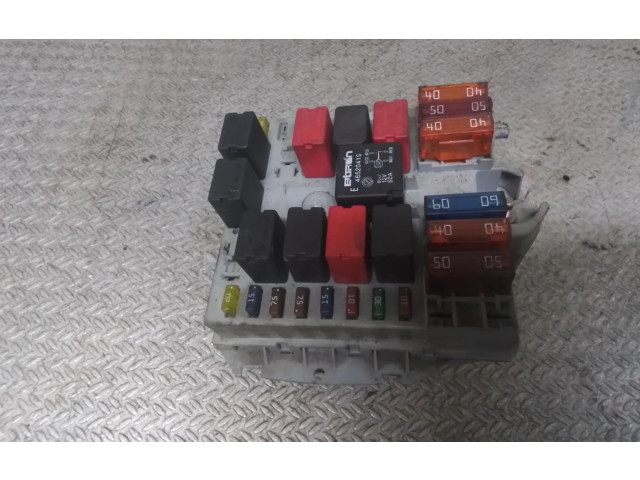 Блок предохранителей 51742420   Alfa Romeo GT    