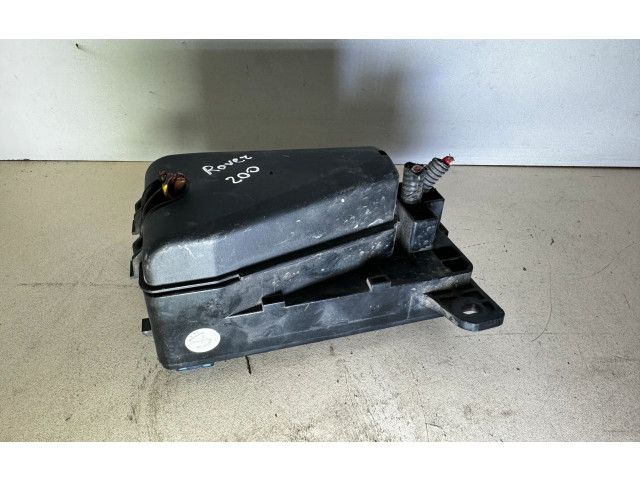 Блок предохранителей YOE10095, 071827121391 Rover 200 XV